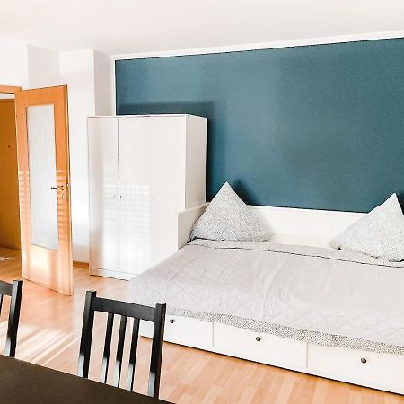 Schoene Wohnung, Eigene Terrasse, Privater Parkplatz, Wi-Fi, Waschmaschine, 3P Chemnitz Buitenkant foto